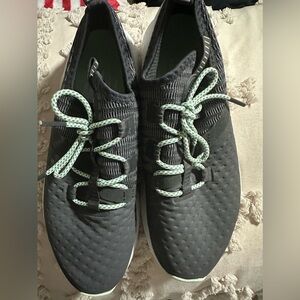 New Balance FreshFoam Lazrs